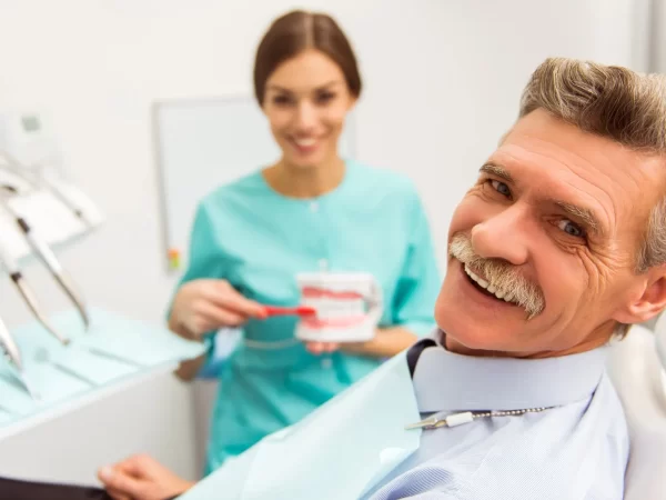 Dentists: Your Partners for a Smile with Dentures