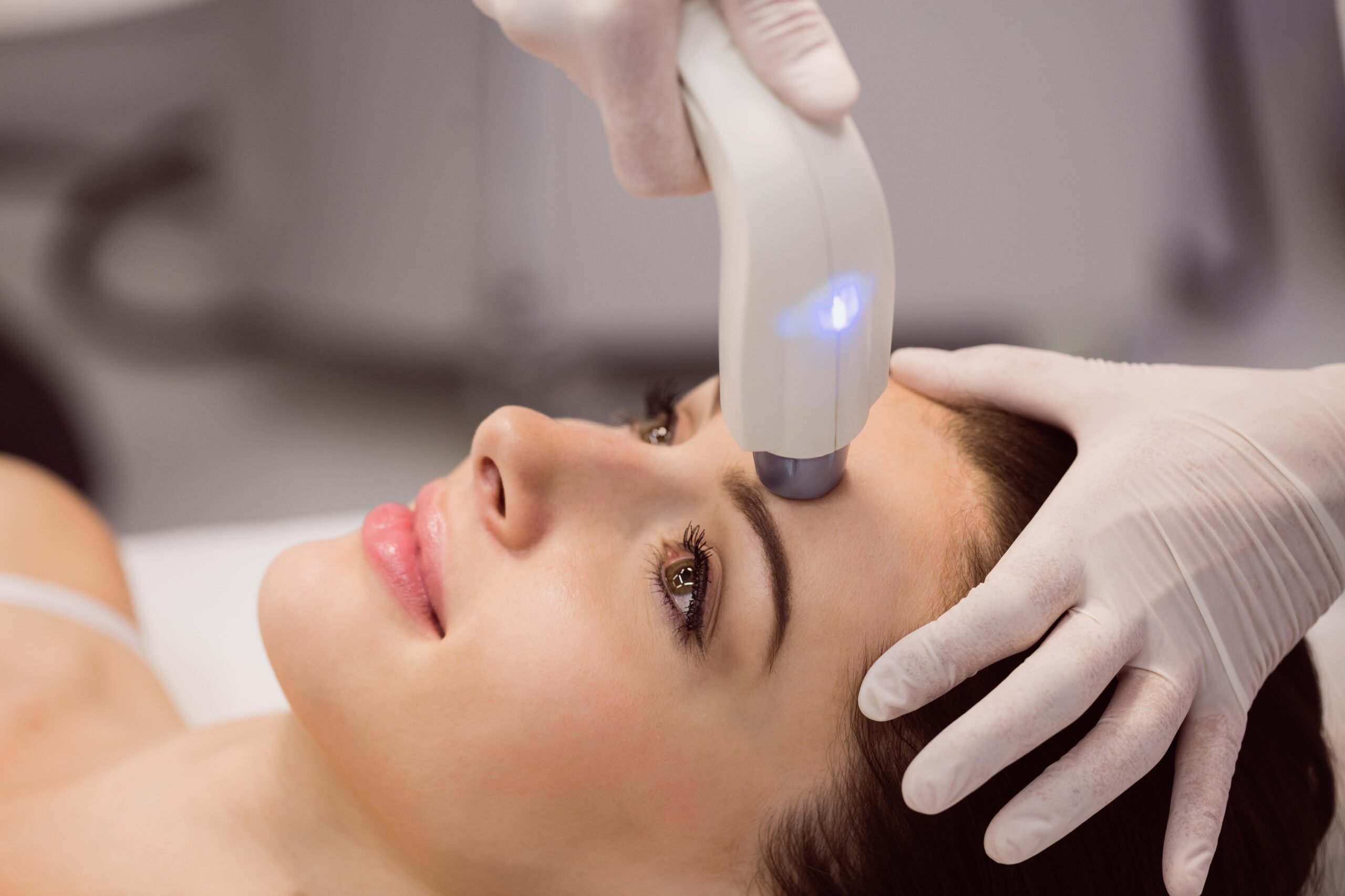 Carbon Laser Treatments for Rejuvenated, Radiant, and Youthful-Looking Skin